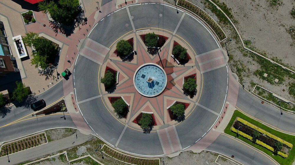 The Rules of Roundabouts: A Guide for Ontario Drivers